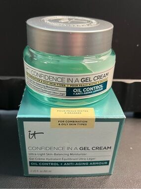 it cosmetics Confidence In A Gel Cream - Ultra-Light Skin Moisturizer - 2 Oz